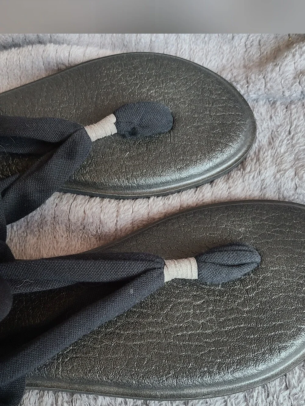 Women's size 8 Sanuk black Yoga Sling 2 sandals SWS10001 knit straps